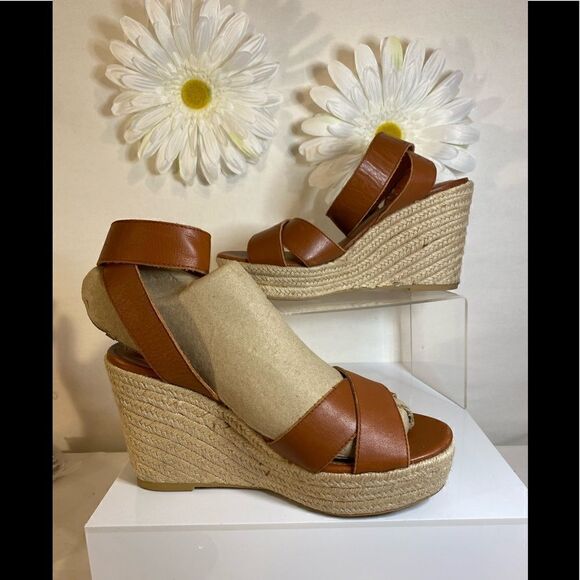 NWOB Gap Cognac Wedge Heels - Picture 2 of 5